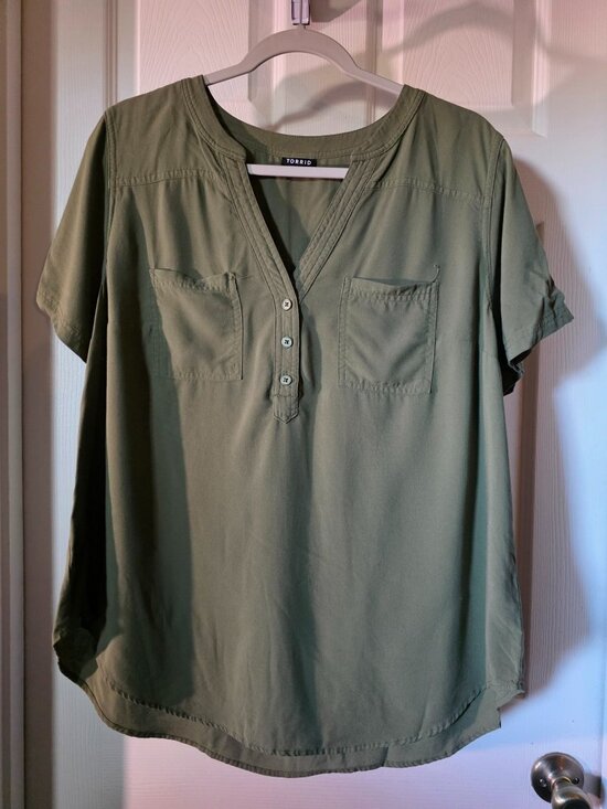 torrid Tops - Torrid Olive Green Henley Pocket Top — 1X